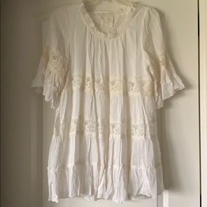 Bell sleeve lace detail top